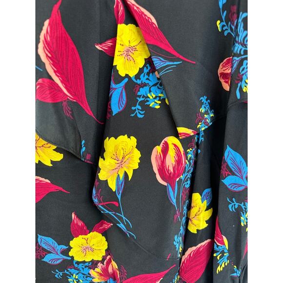 DIANE VON FURSTENBERG 100% Silk Floral Ruffle Front Top in Silese Black, Size S - Picture 6 of 6